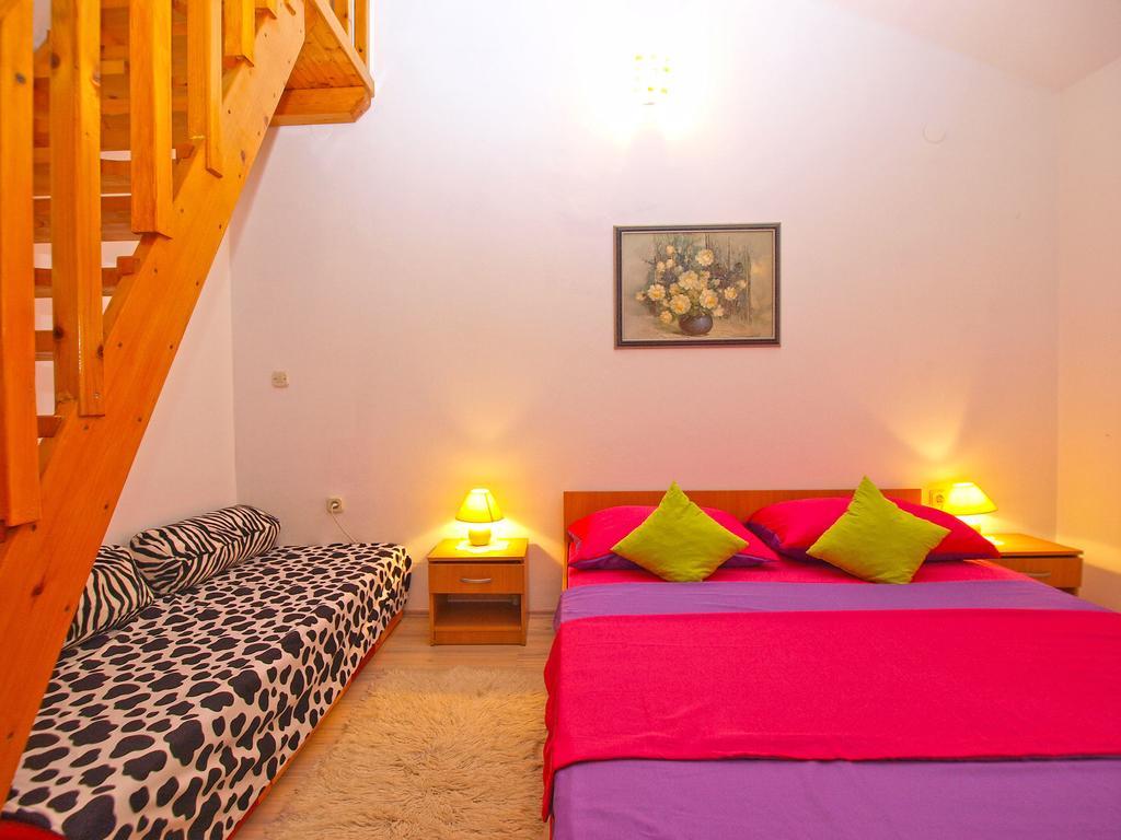 Apartments Anto 1296 Пула Екстериор снимка