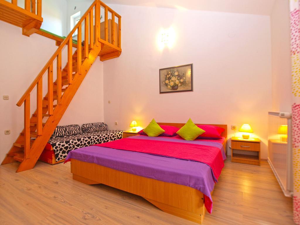 Apartments Anto 1296 Пула Екстериор снимка